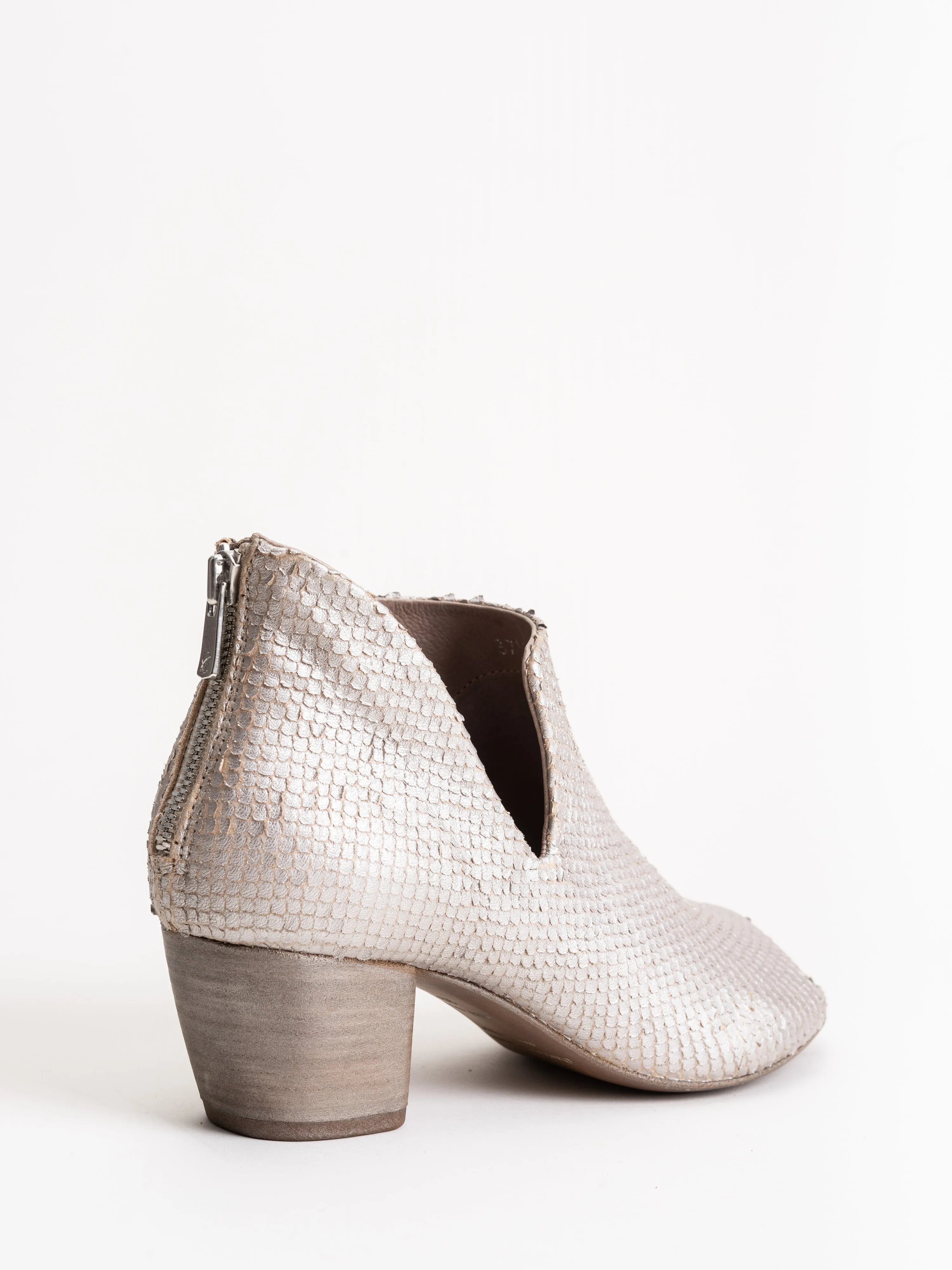 adele boot - metal