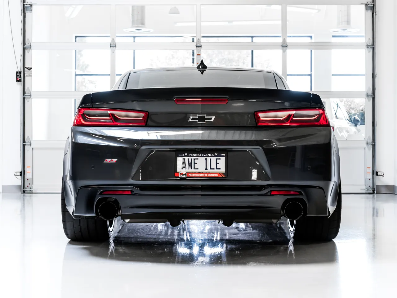 AWE TRACK EDITION AXLE-BACK EXHAUST - CHEVROLET CAMARO GEN6 SS / LT1 (DUAL TIPS)