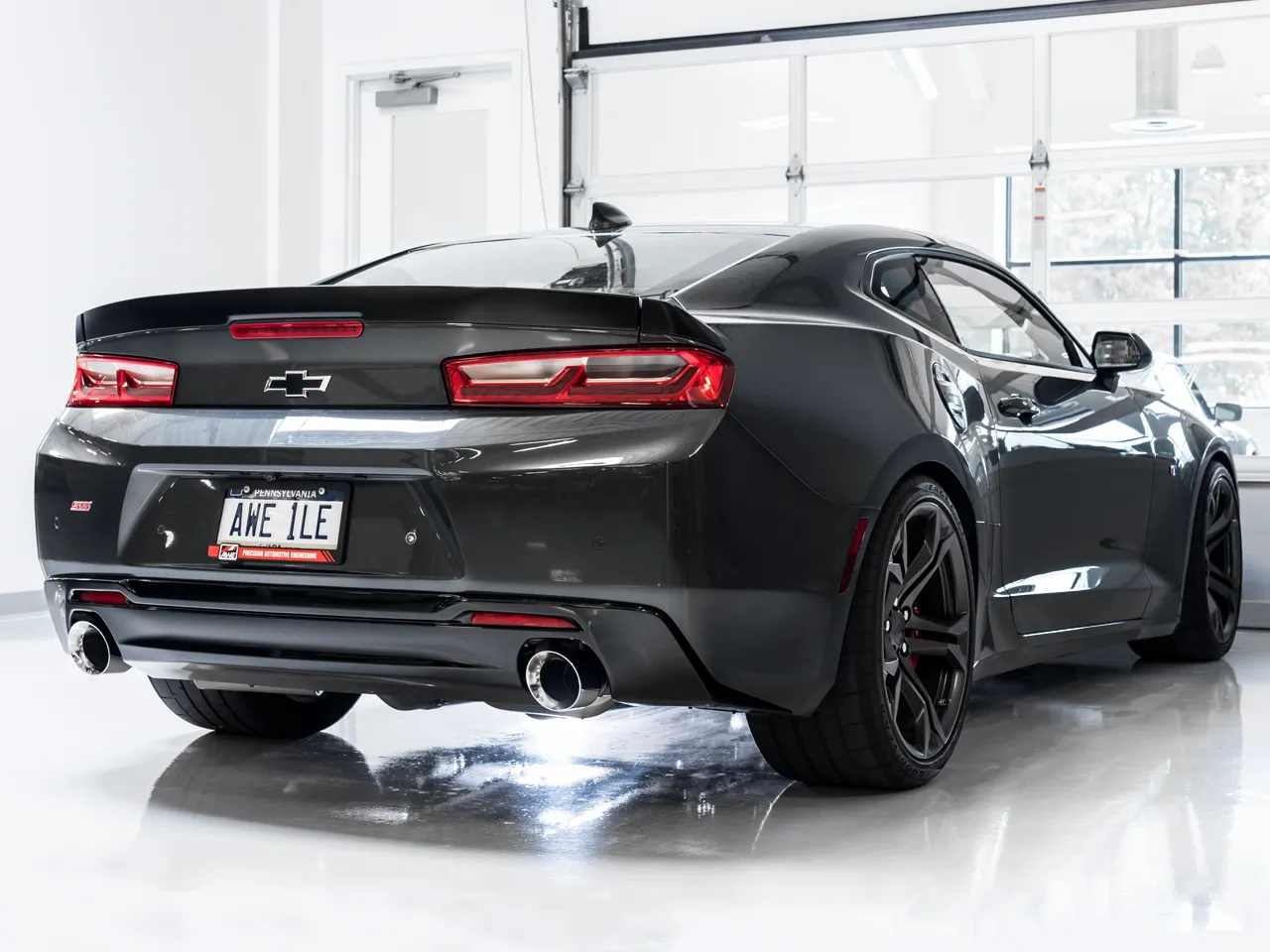 AWE TRACK EDITION AXLE-BACK EXHAUST - CHEVROLET CAMARO GEN6 SS / LT1 (DUAL TIPS)