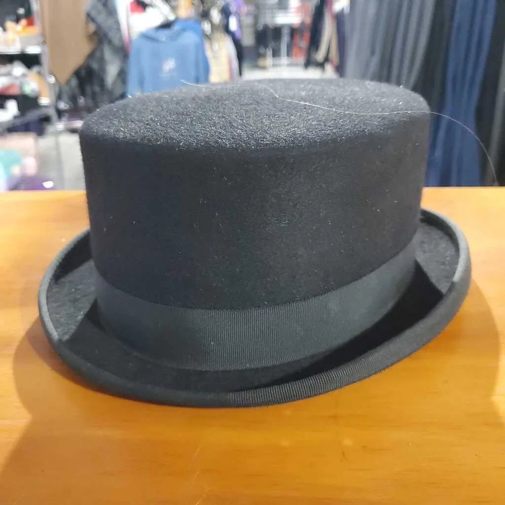 Black Top Hat 6 1/2