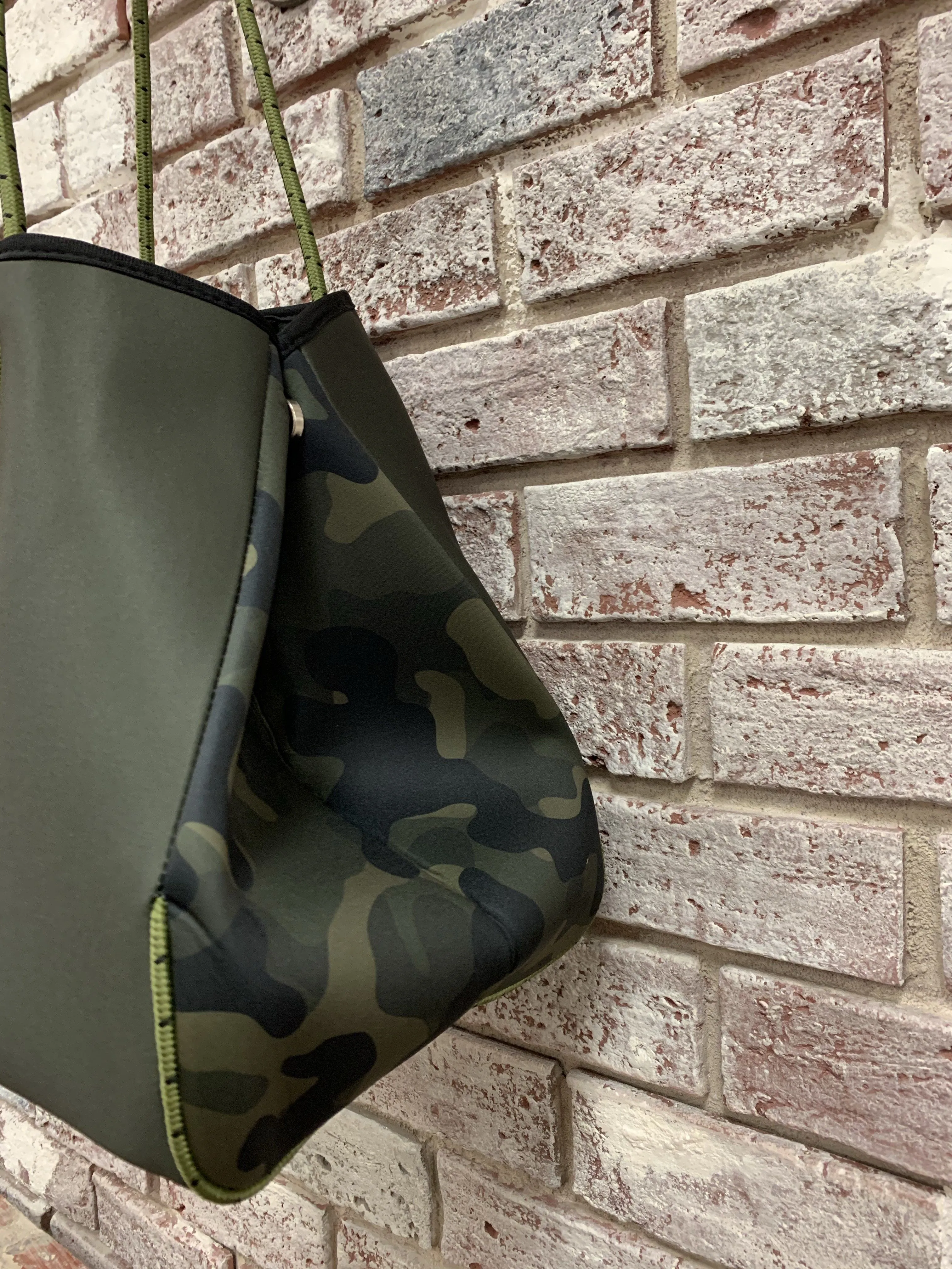 Brady Neoprene Tote