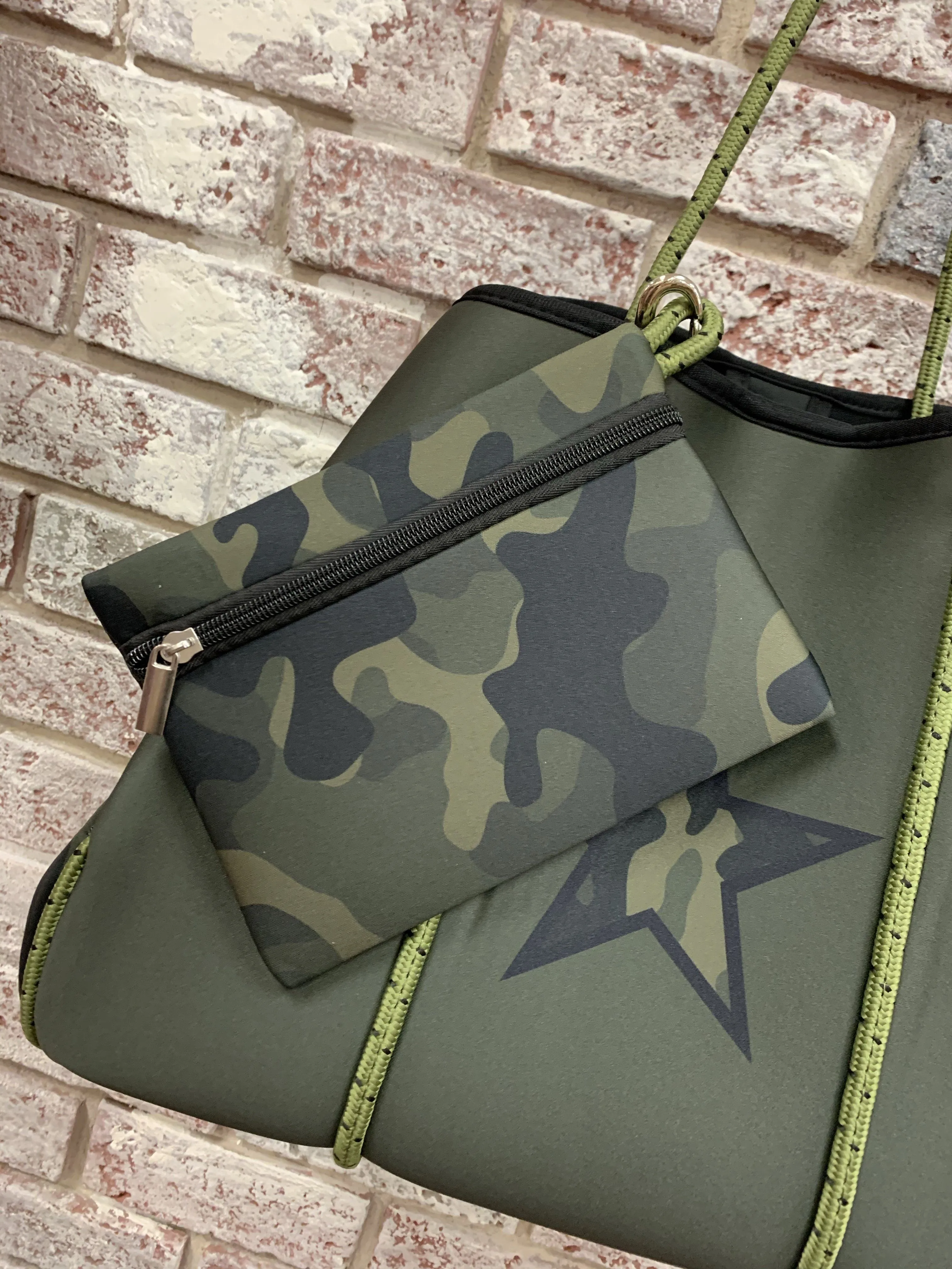 Brady Neoprene Tote