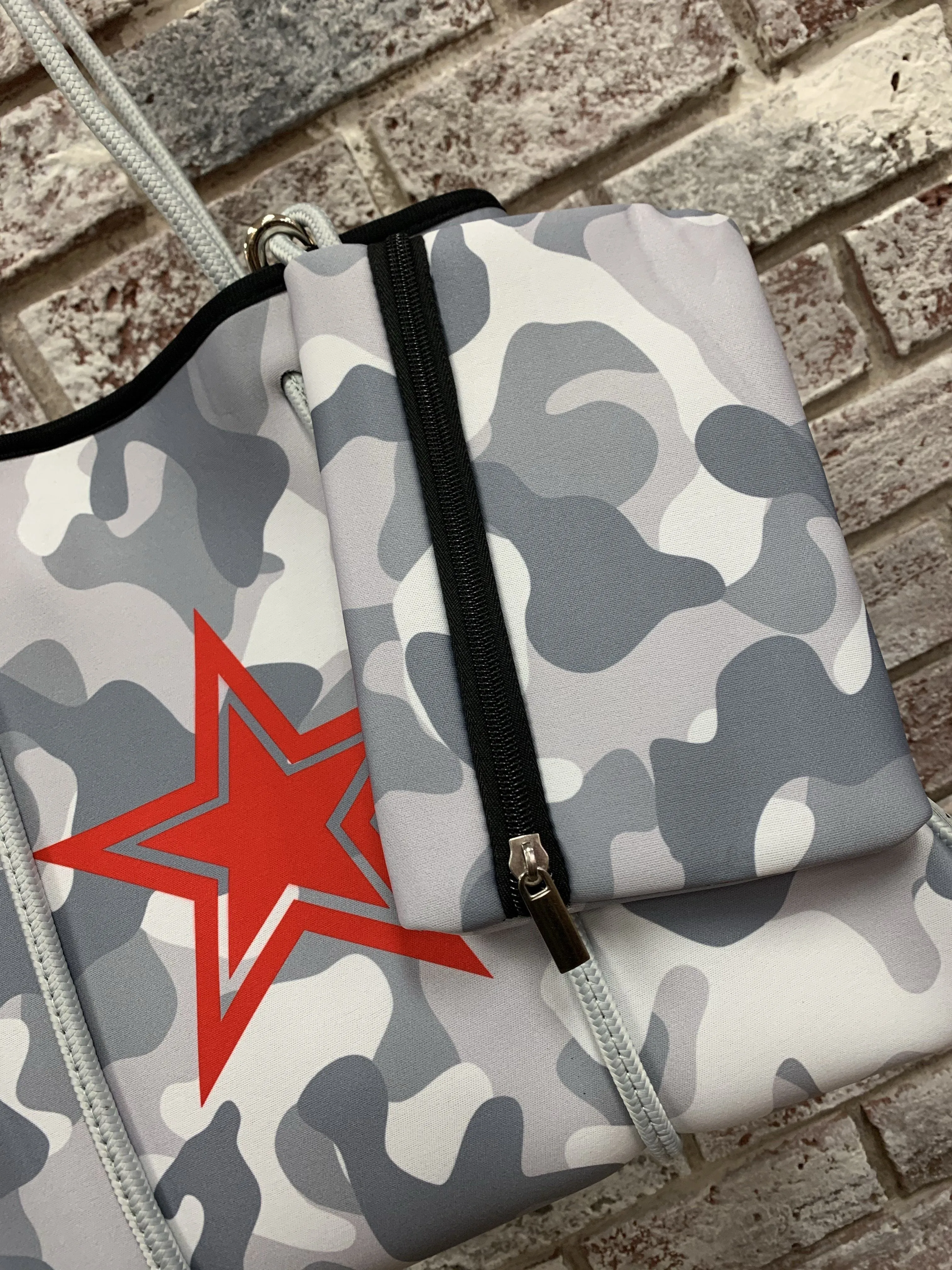 Brady Neoprene Tote