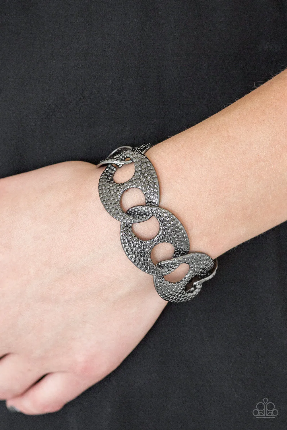 Casual Connisseur - Black