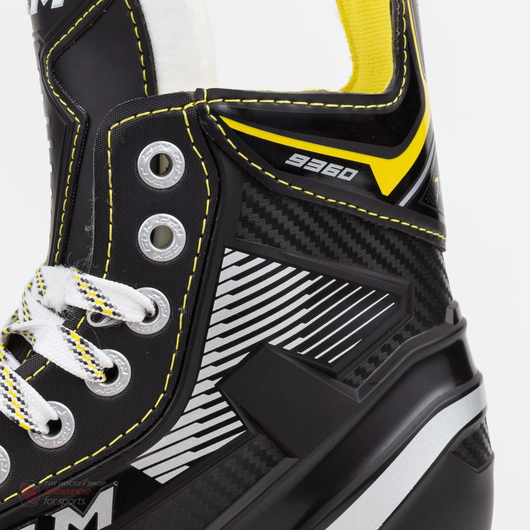 CCM Super Tacks 9360 Junior Hockey Skates