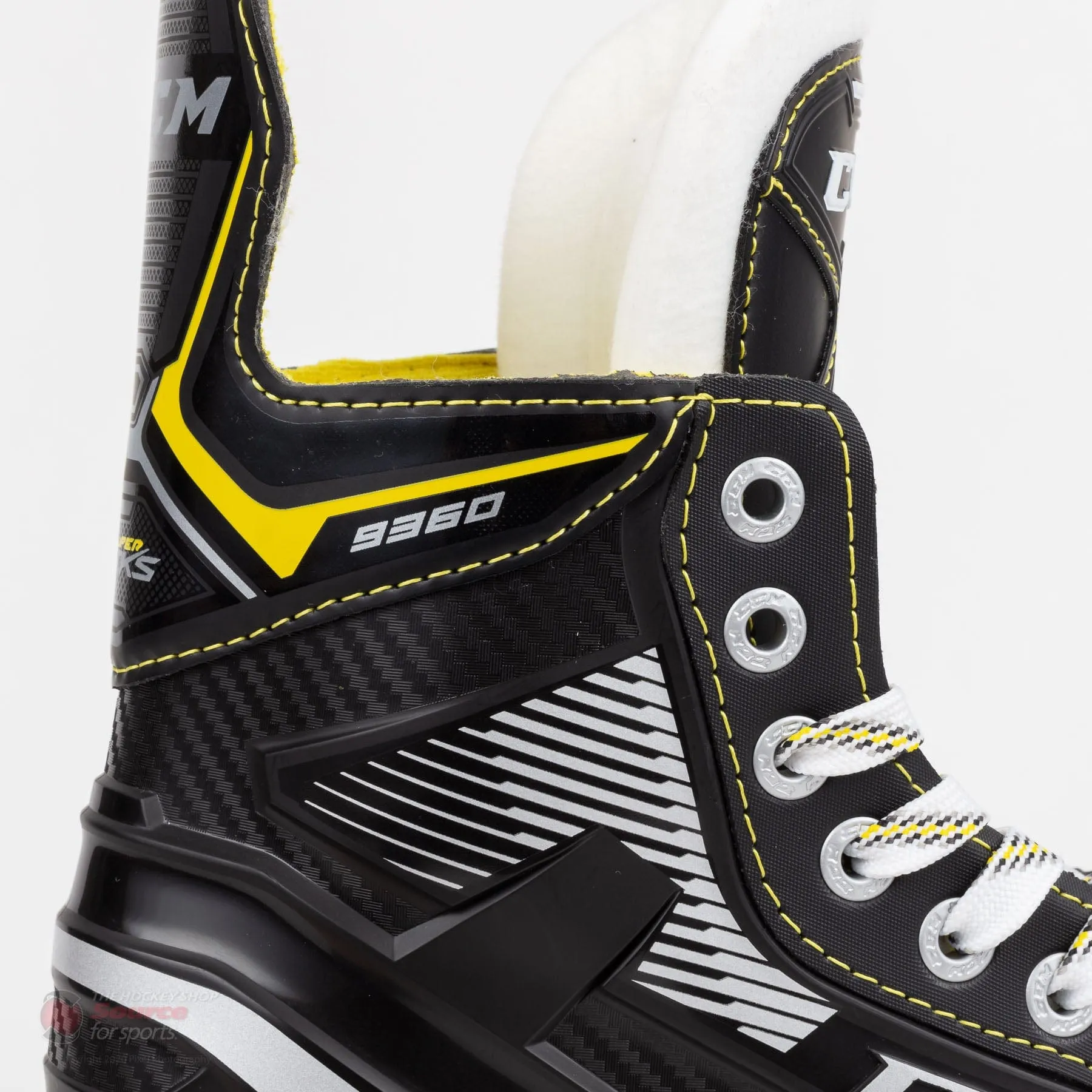 CCM Super Tacks 9360 Junior Hockey Skates