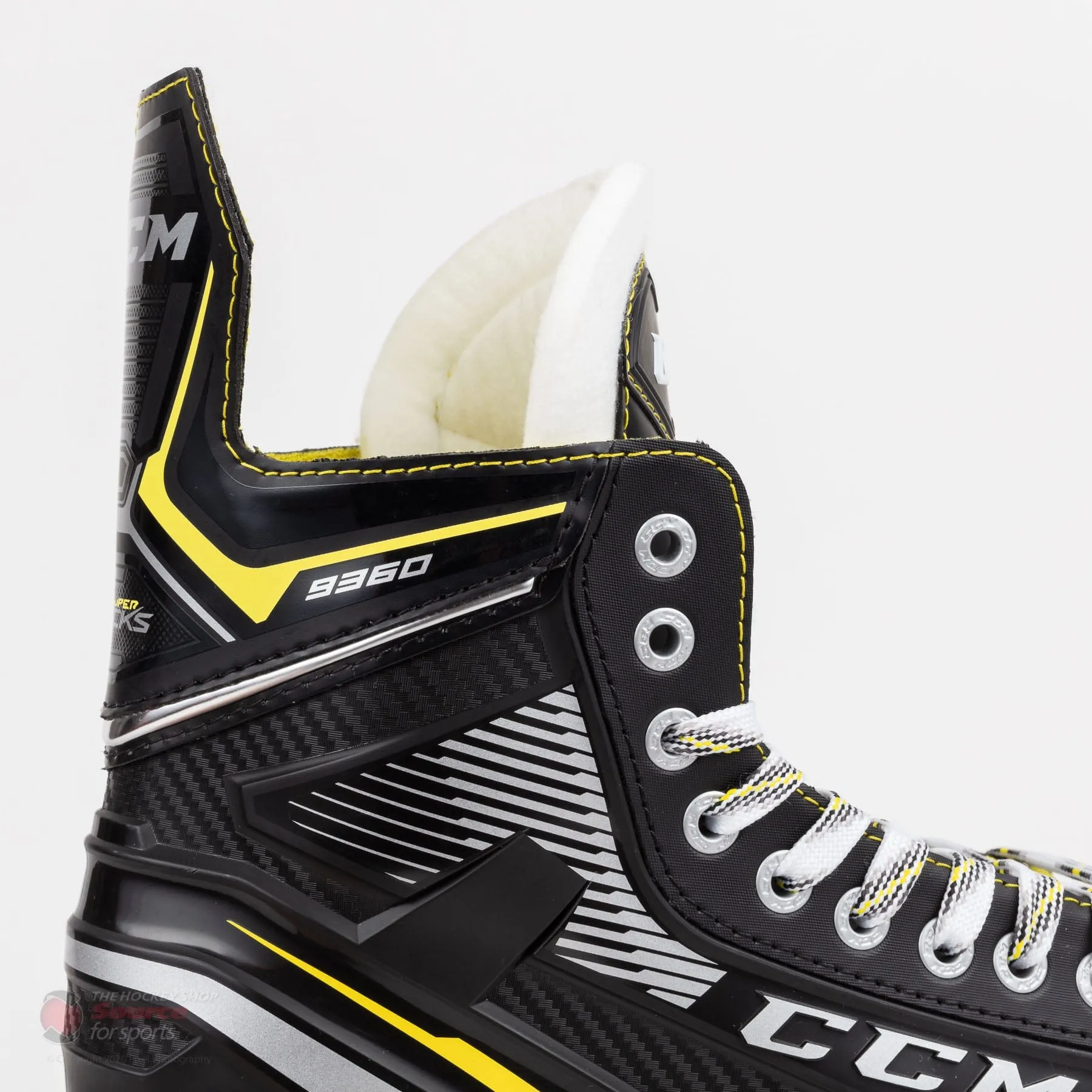 CCM Super Tacks 9360 Senior Hockey Skates