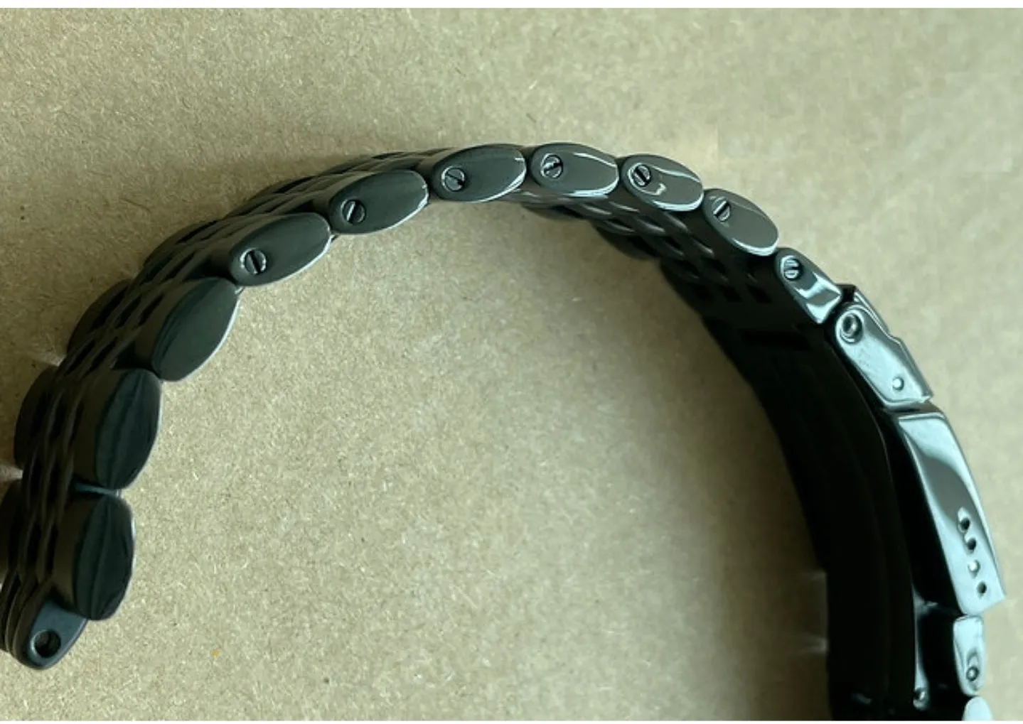 DLC bracelet for Samui army