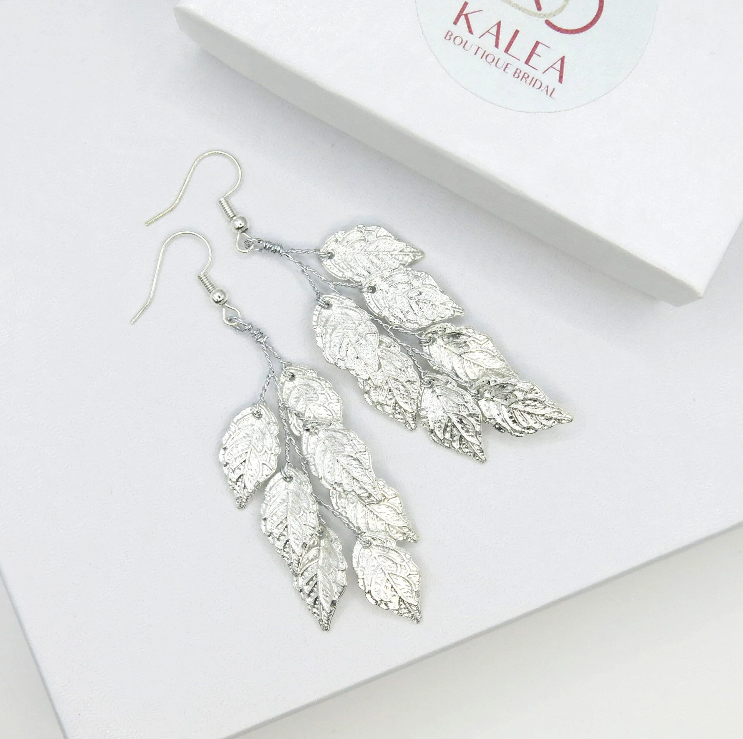 Embossed Metal Leaf Dangle Earrings, Bridal Leaf Fashion Earrings, Boho Wedding Gold Leaf Earrings