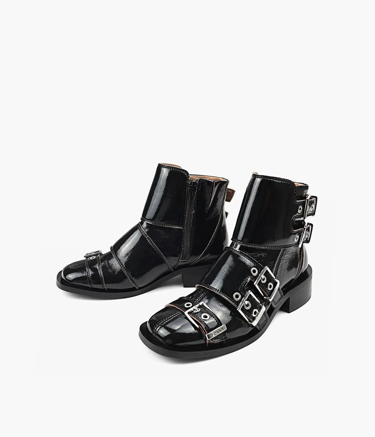 Feminine Buckle Boot Naplack | Black