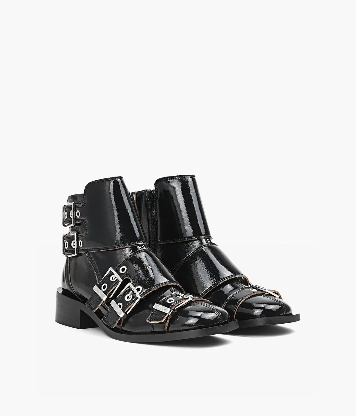 Feminine Buckle Boot Naplack | Black