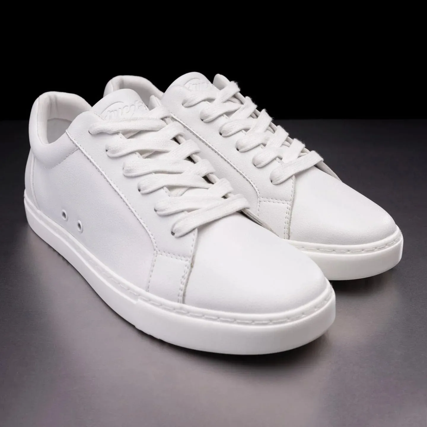 FUEGO LOW Top Dancesneaker