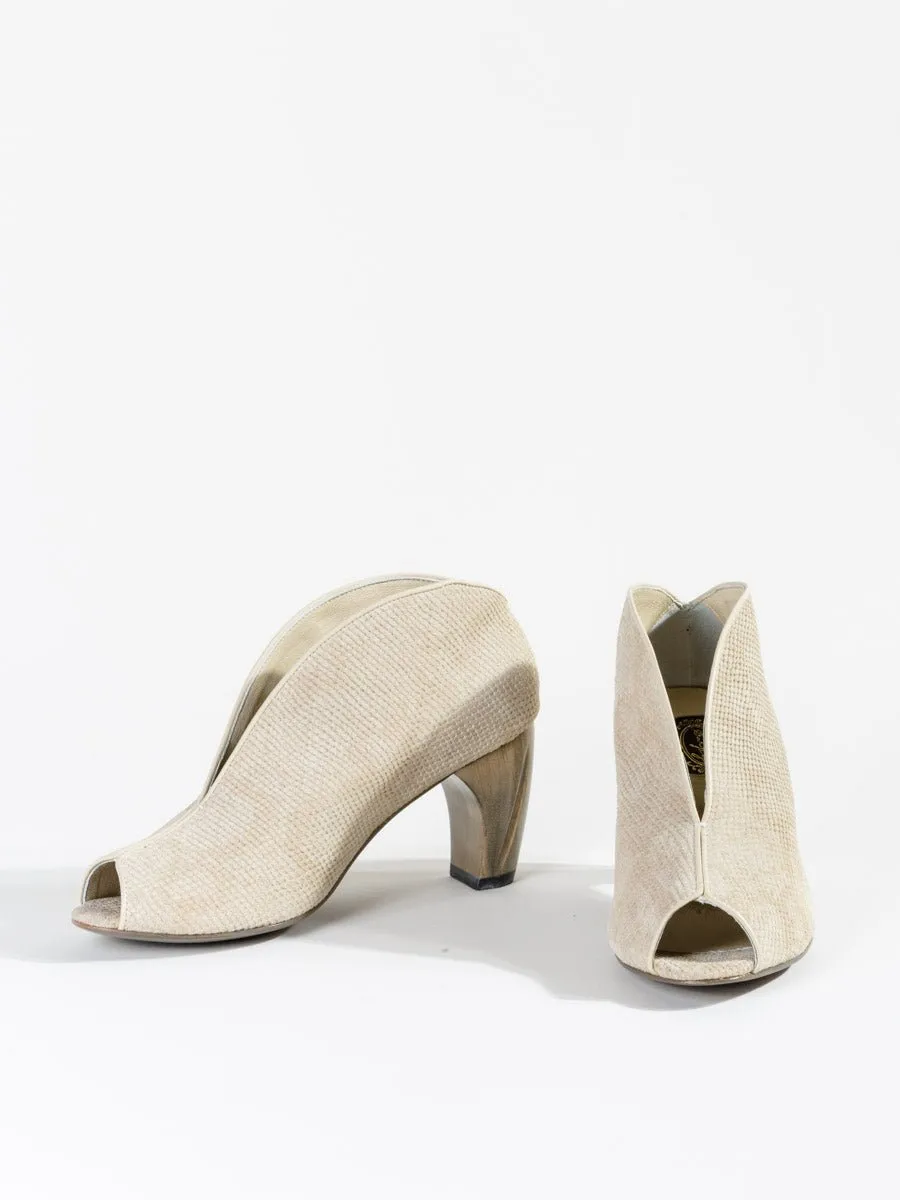 geneva boot - beige faux snake