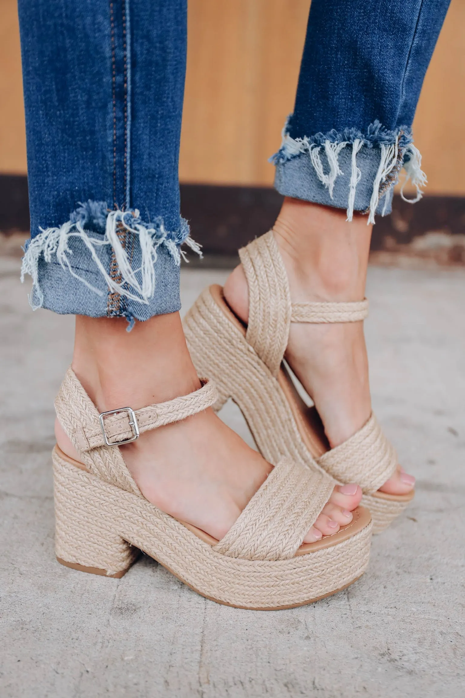 Jute One Band Block Heel - Lt Tan