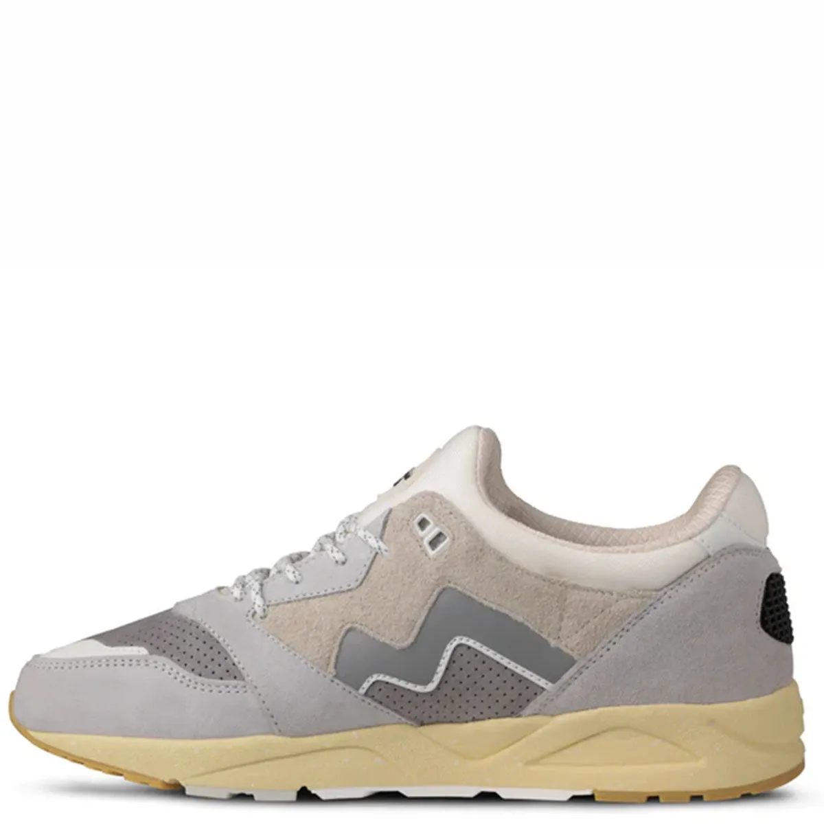 Karhu Aria 95 Lunar Rock / Foggy Dew