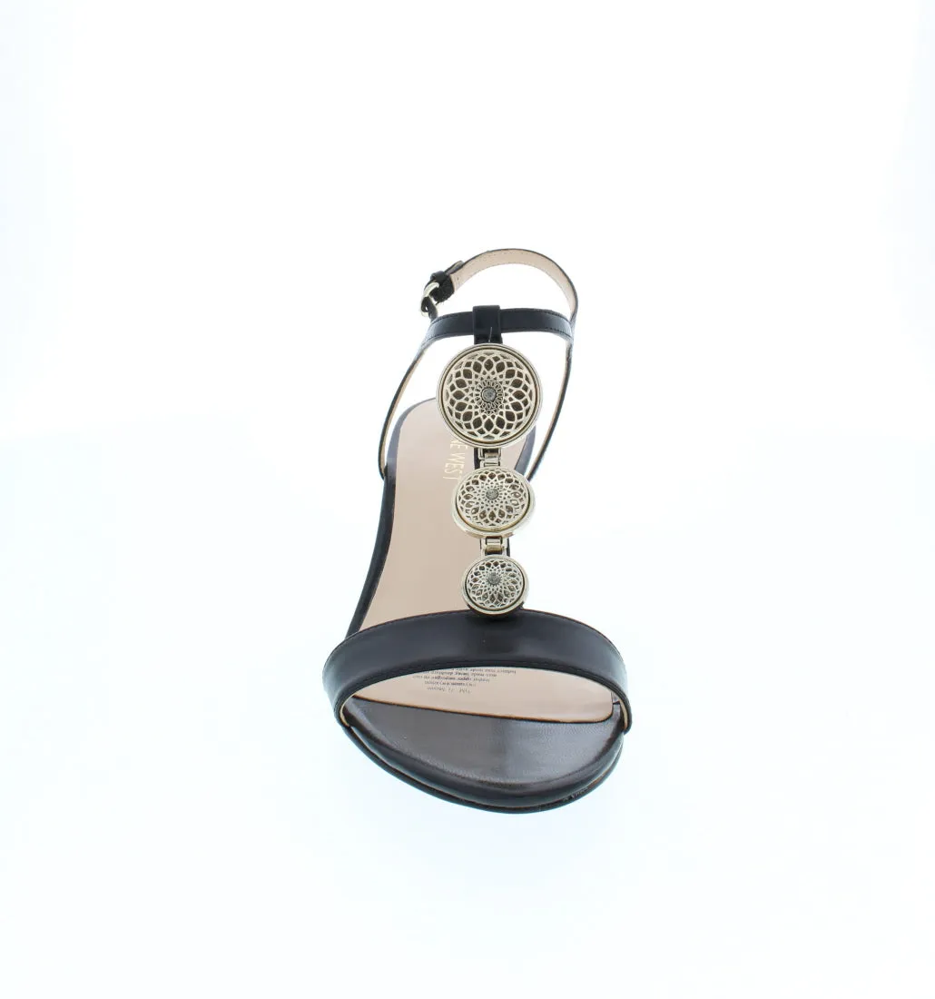 LA OPEN TOE MEDALLION "T" STRAP LOW HEEL