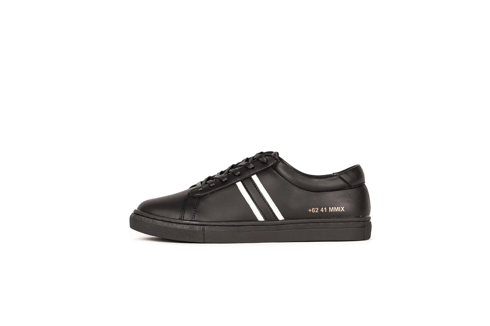 LAH-05 | BLACK / WHITE | MEN