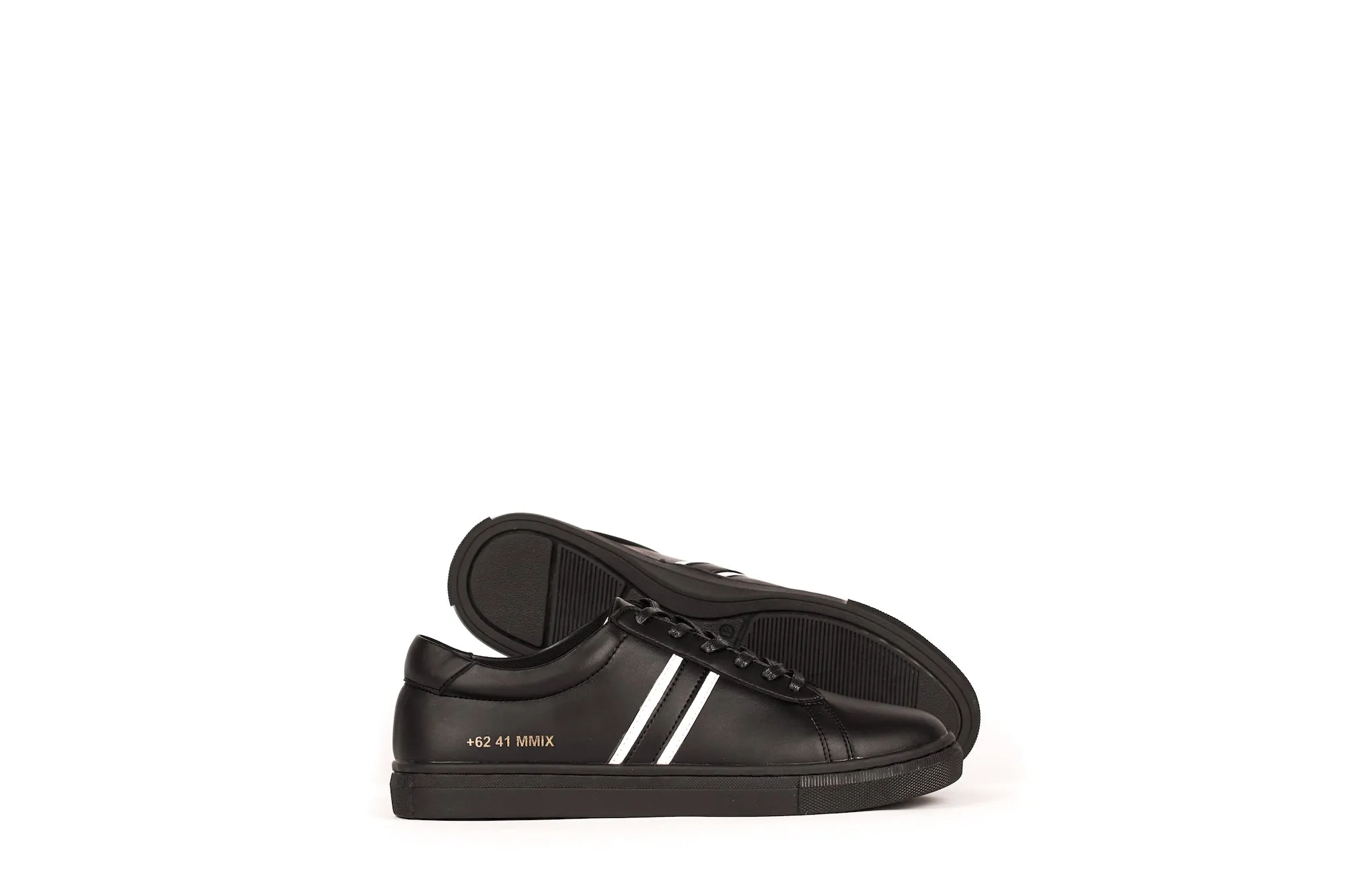 LAH-05 | BLACK / WHITE | MEN