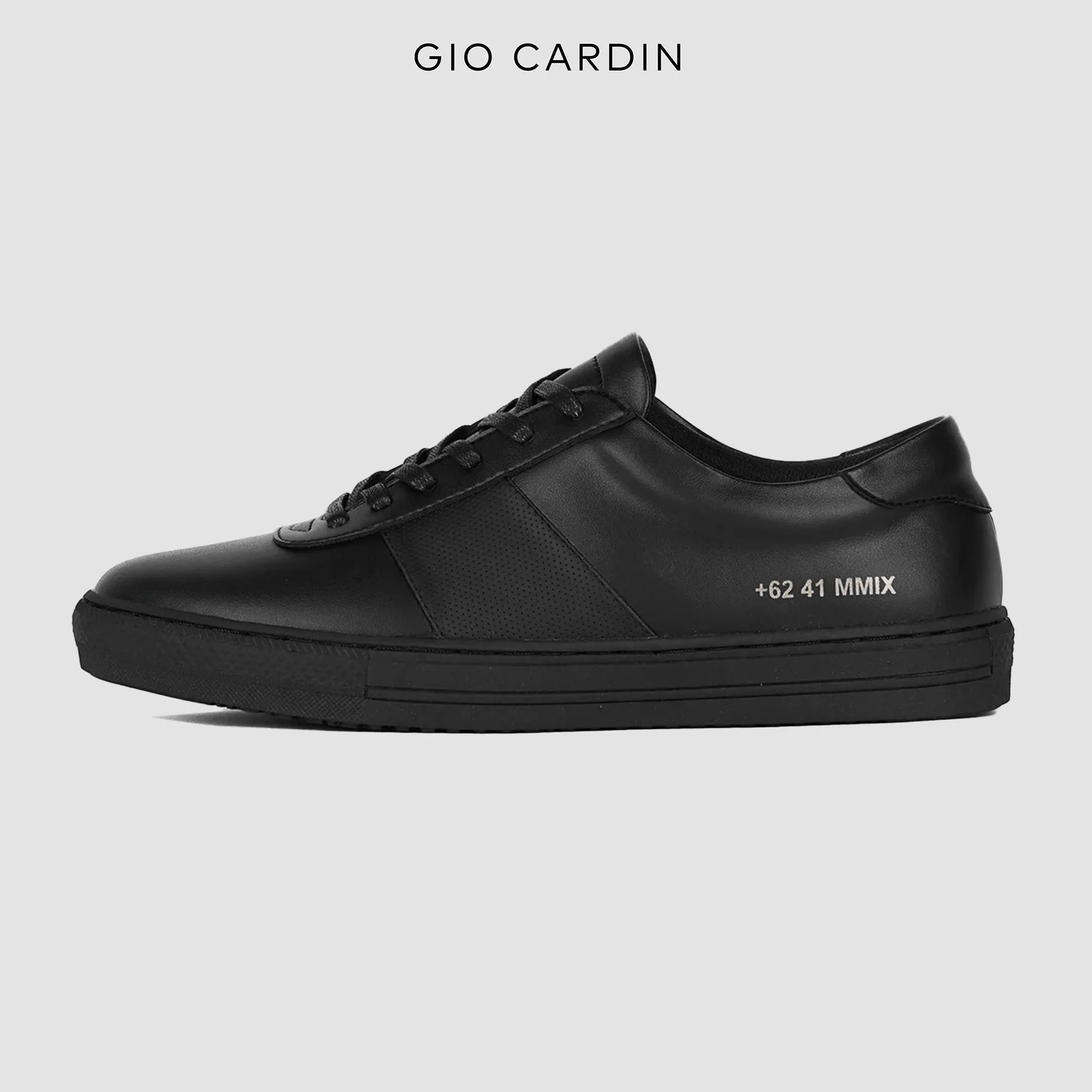 LAV-07 | TRIPLE BLACK | MEN