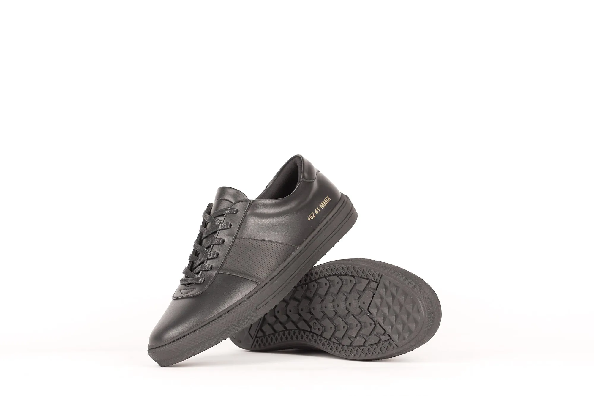 LAV-07 | TRIPLE BLACK | MEN
