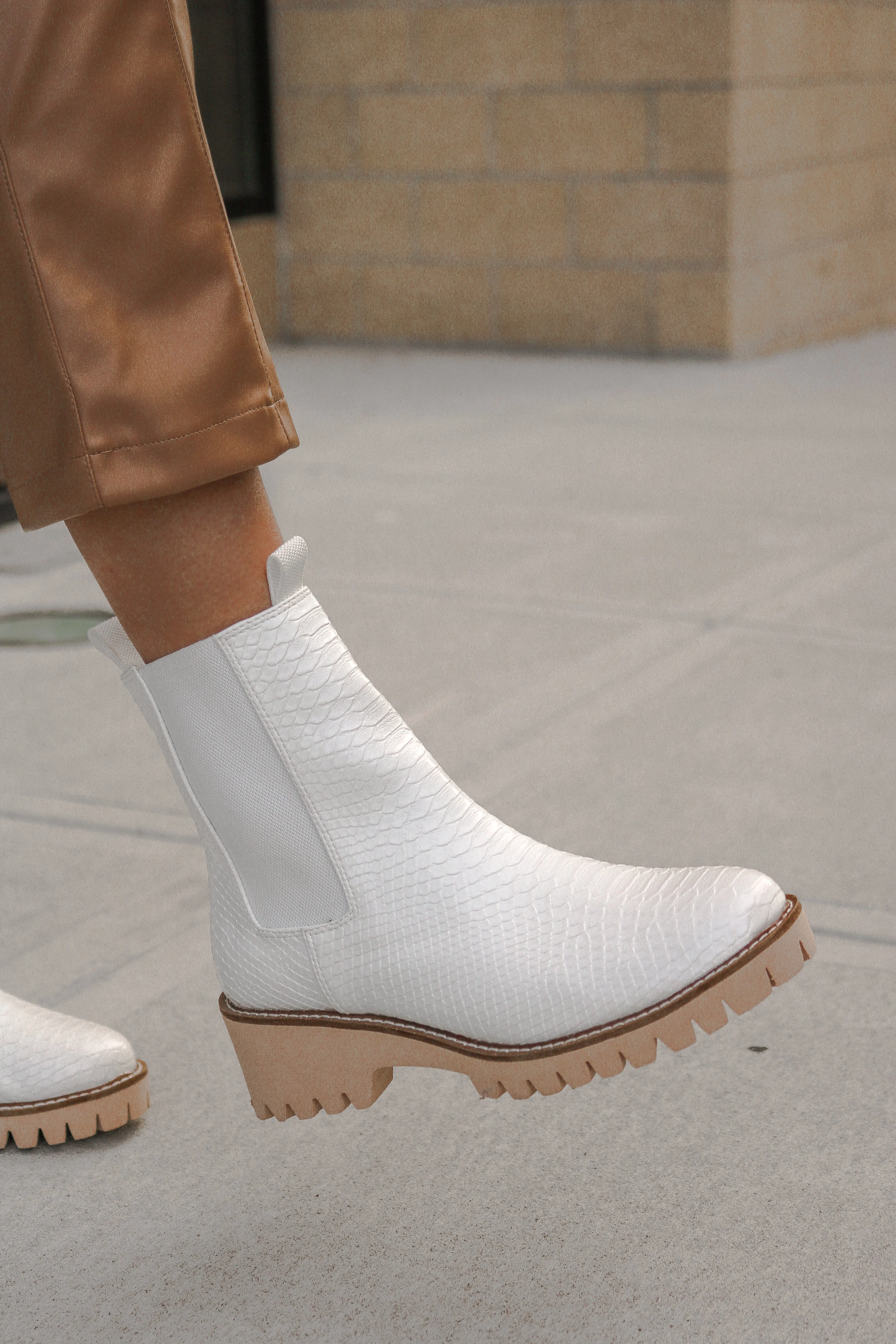Matisse: Chase Boot in White