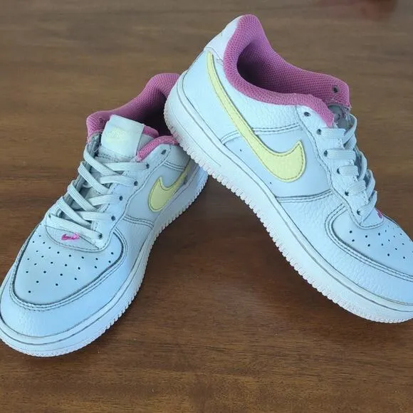 Nike Air Force 1 GS trainers girls kids 2Y