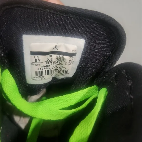 Nike Air Jordan1 Retro 2013 Joker Sneaker Purple/ Lime Green Sz 6y/ 7.5 Women's
