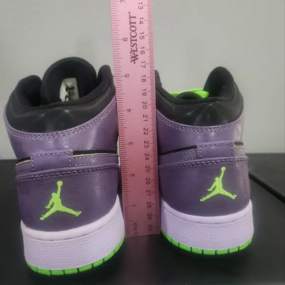 Nike Air Jordan1 Retro 2013 Joker Sneaker Purple/ Lime Green Sz 6y/ 7.5 Women's