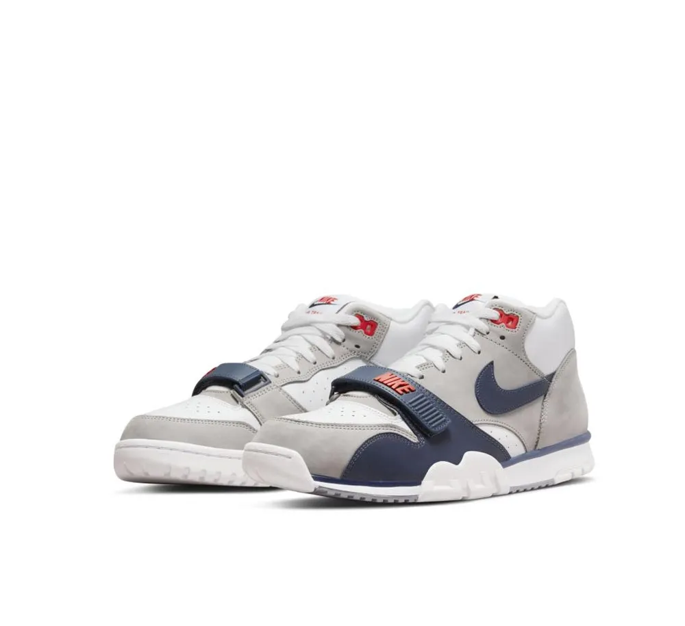 NIKE AIR TRAINER 1