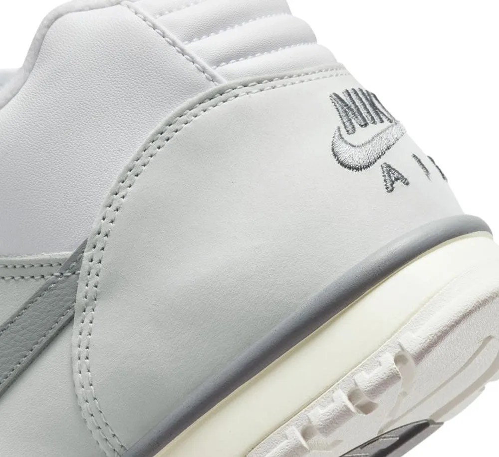 NIKE AIR TRAINER 1