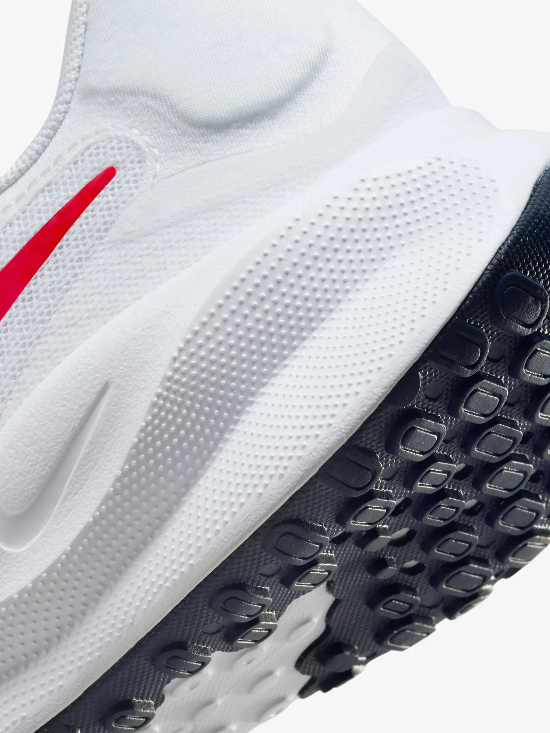 Nike Revolution 7 Trainers
