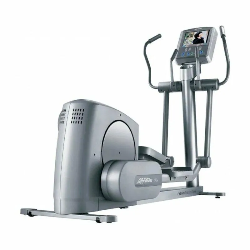 Pre-Owned Life Fitness 95XE | Elliptical Crosstrainer w/ Touchscreen