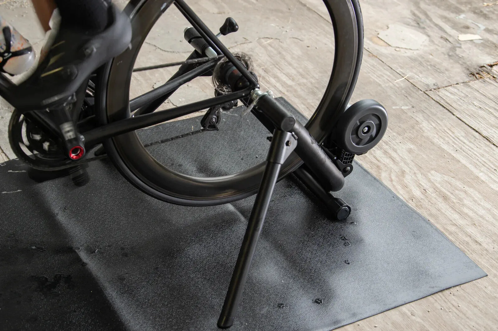 Saris Basic Mag Bike Trainer - Black