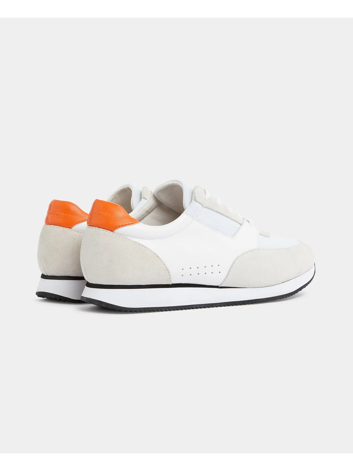 Tee & Trainers