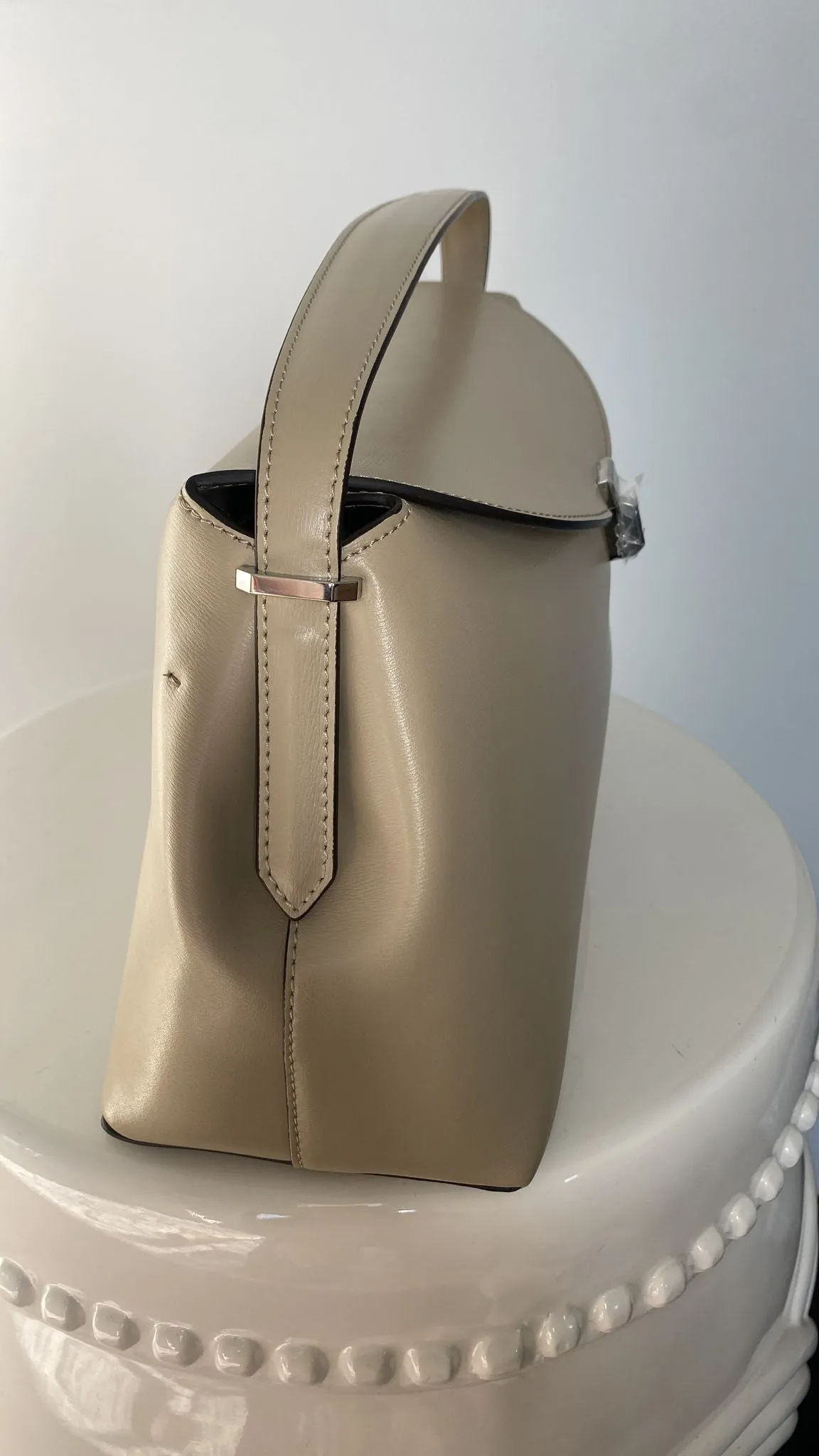 Toteme Fawn T-Lock Leather Bag
