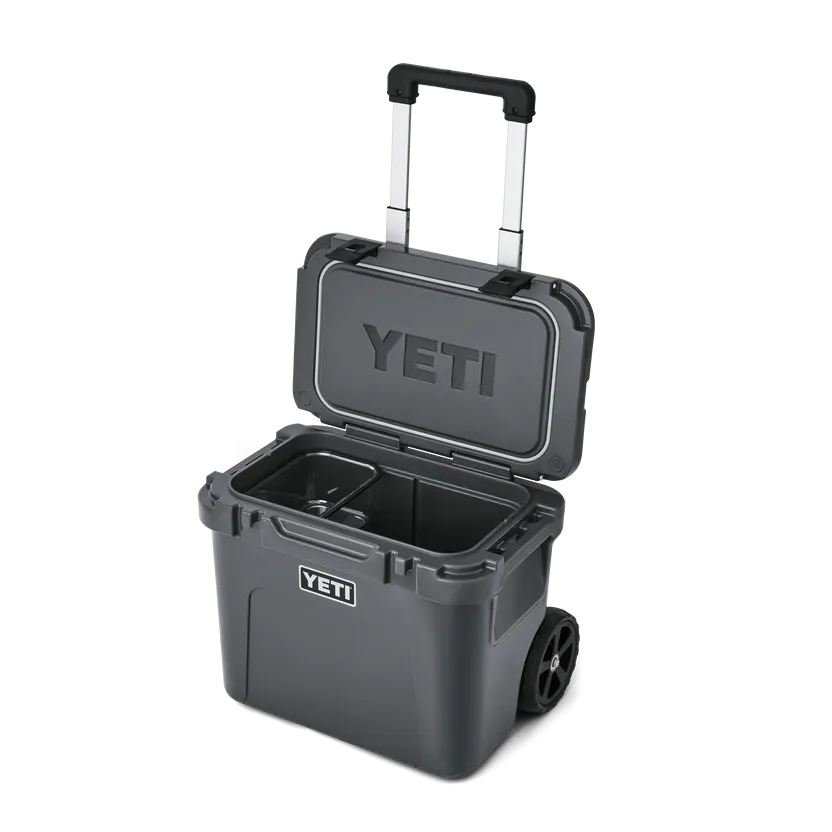 Yeti - Roadie 32 Wheeled Cooler - Charcoal